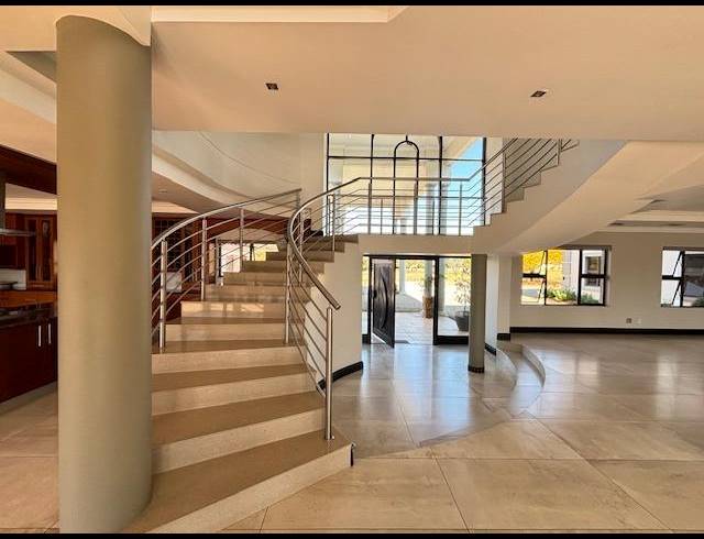 6 BEDROOM HOUSE FOR SALE IN BLUE SADDLE RANCHES